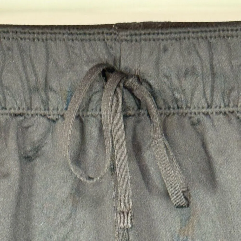 Nike Dri Fit Women's Short Size Small - Image 4