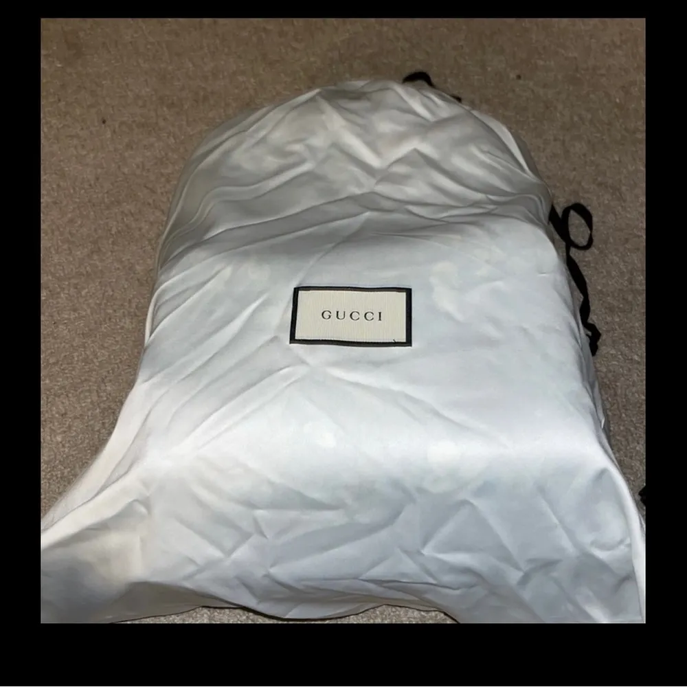 Gucci Large backpack in excellent condition. Such a great bag! - Image 11
