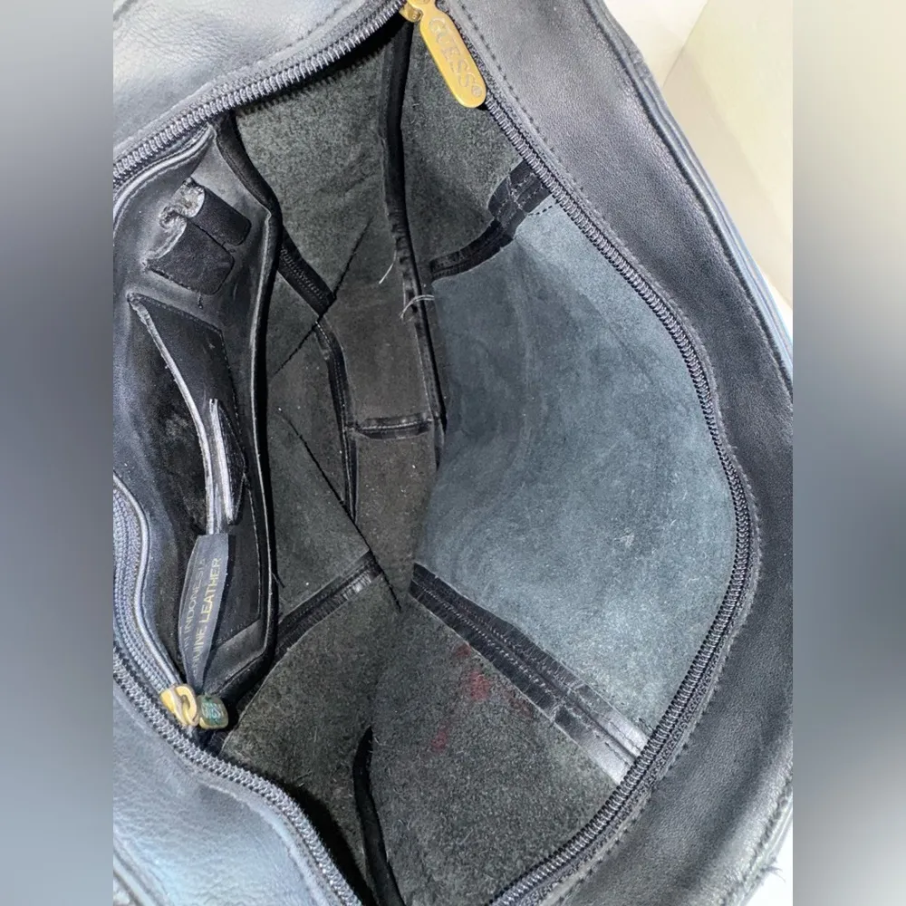 RARE Vintage Guess Genuine Leather Black Leather Bucket Tote Shoulder Bag Purse - Image 13