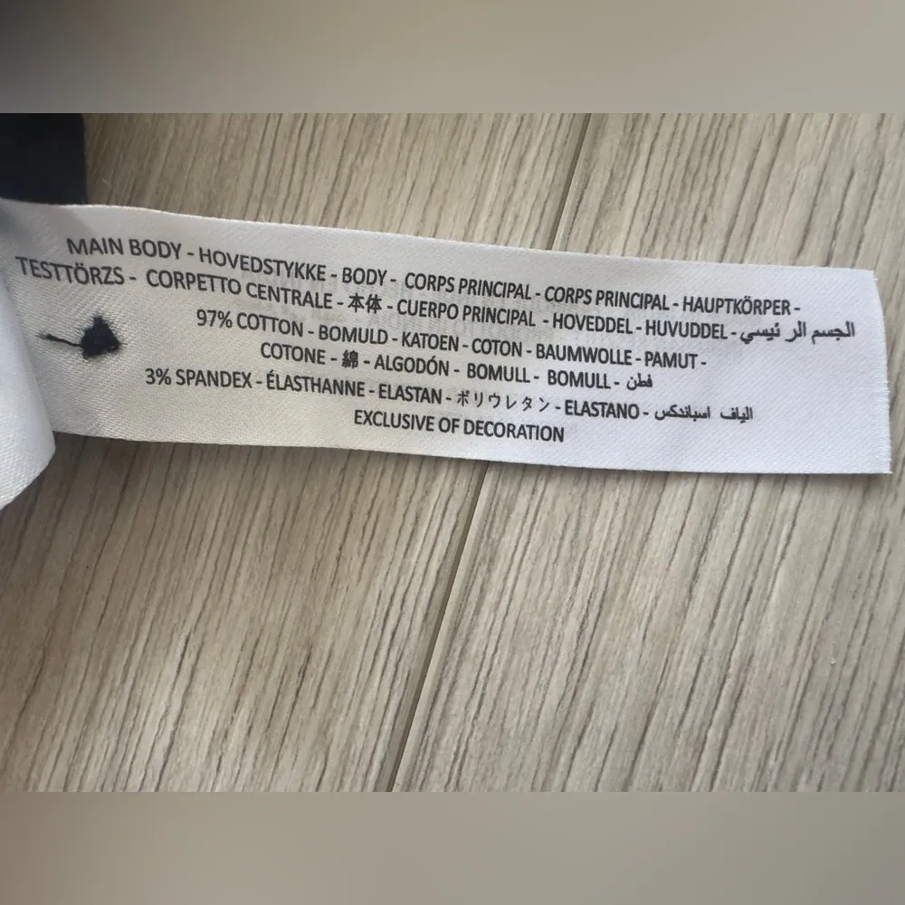 Ariat  Woman’s black Shirt 🤠🖤🤎 - Image 8