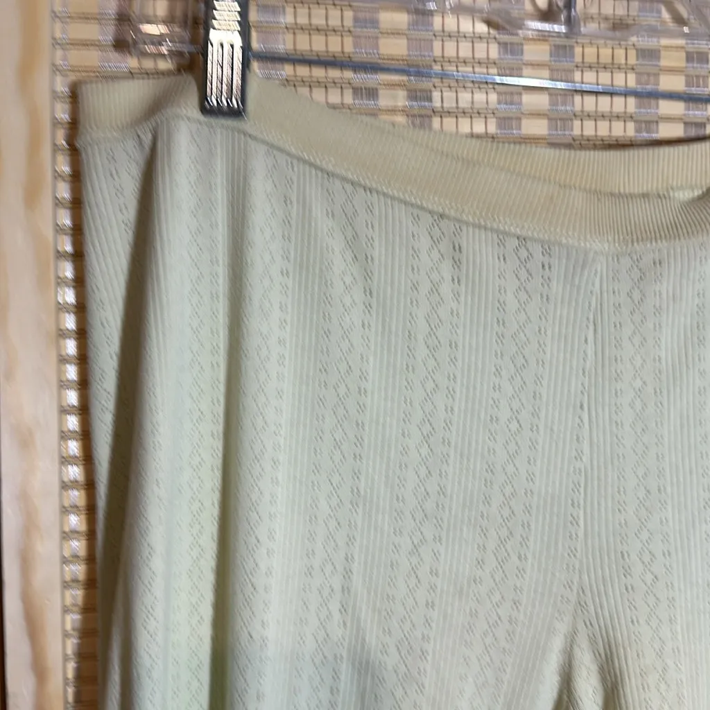 PINK Victoria's Secret Pale Green 2 Piece Summer Pajama Set Shirt Pants Medium - Image 10