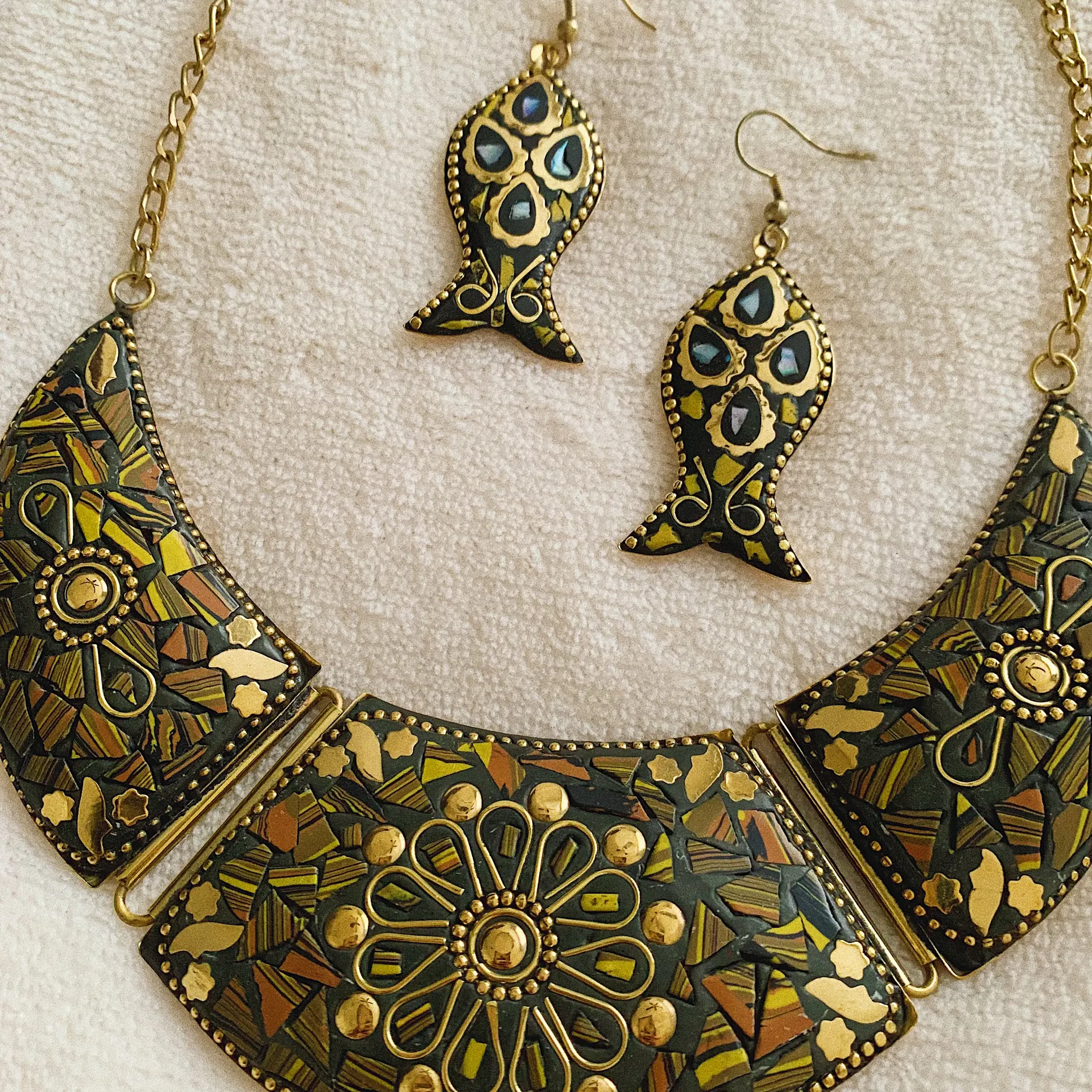 Rare Indian Handcrafted Necklace Set - Image 7