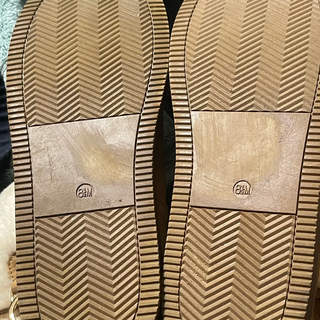 GBG Brown Fur - Image 7