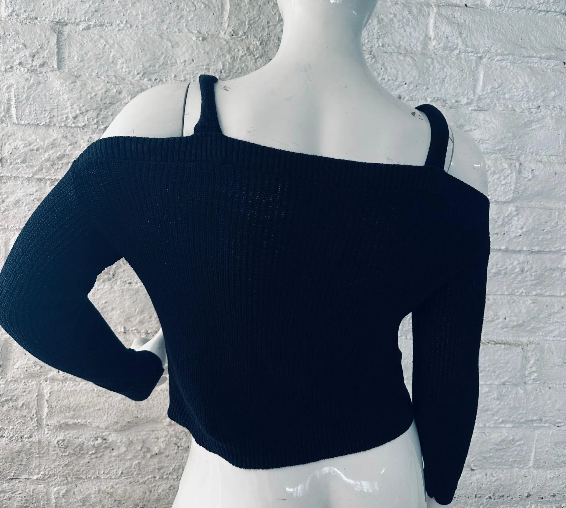 cold shoulder black sweater size S - Image 10