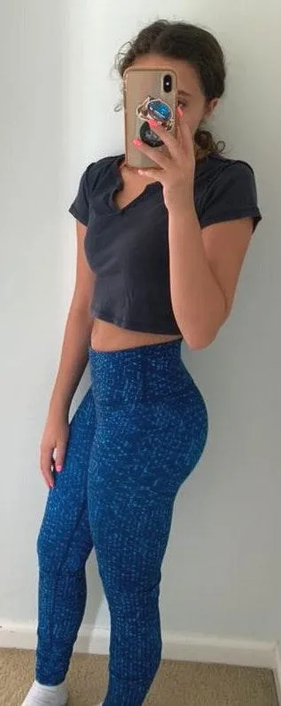 Lululemon Blue Print  Leggings - Image 4