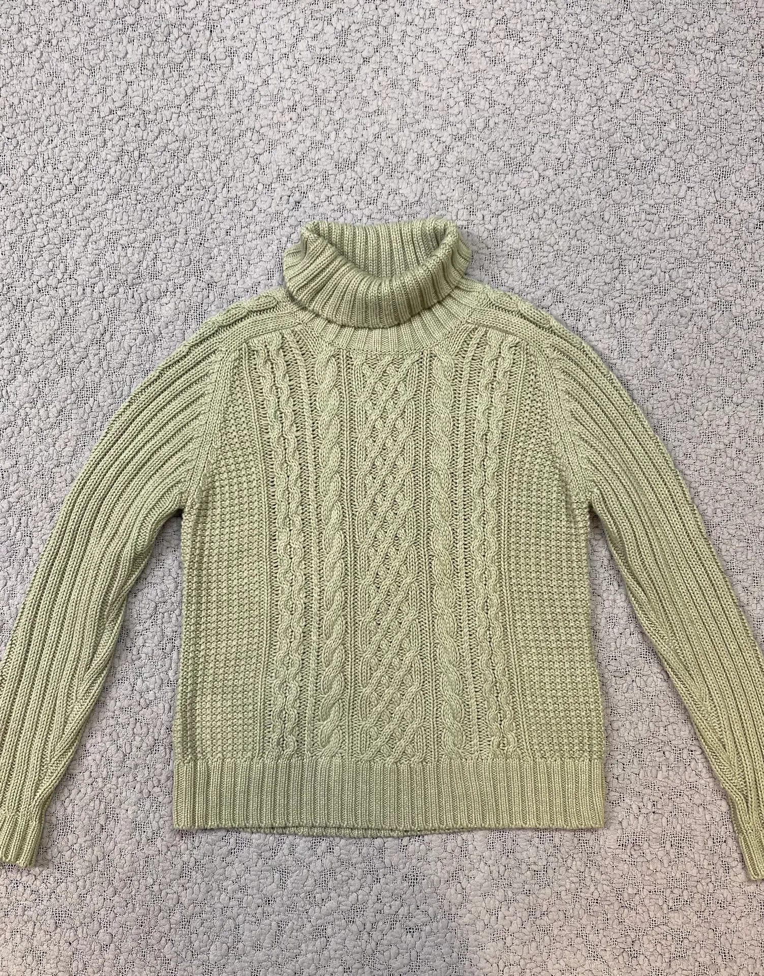 Leo & Nicole Chunky Cable Knit Sweater - Image 4