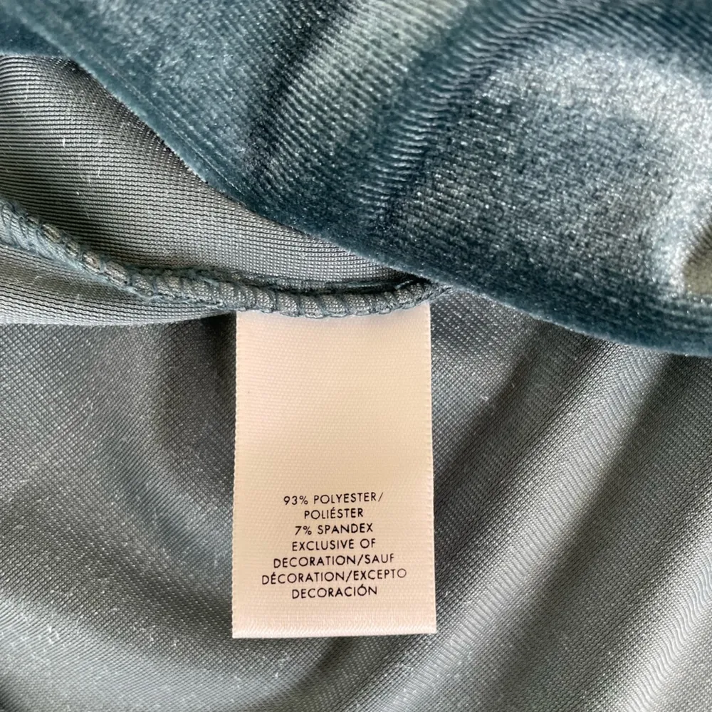 Ann Taylor Teal Blue Velvet Sleeveless Blouse with Ribbon Bow Detail XXS Petite - Image 5