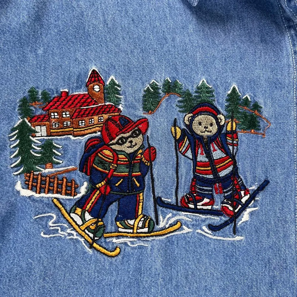 Let's Quizz Again New York Women's Vintage Winter Bear Denim Shirt Size L Blue Size L - Image 4