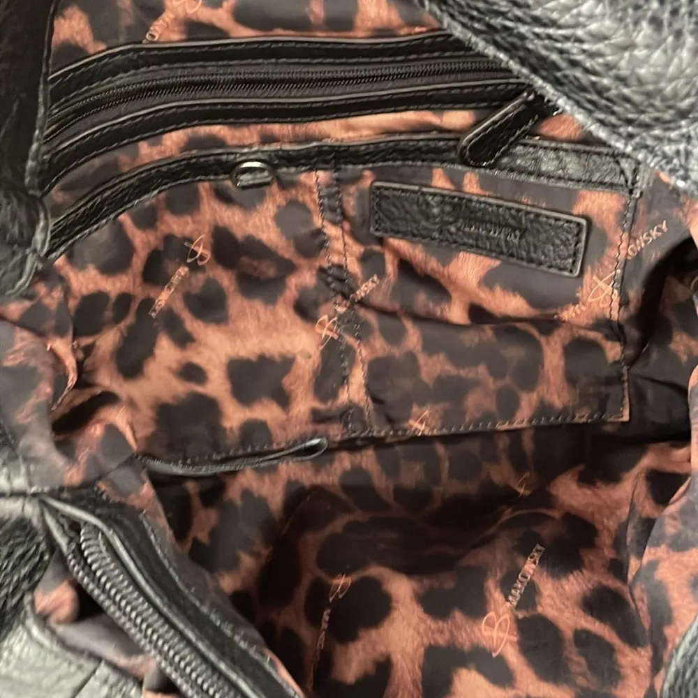 B Makowsky Black Leather Handbag - Image 7