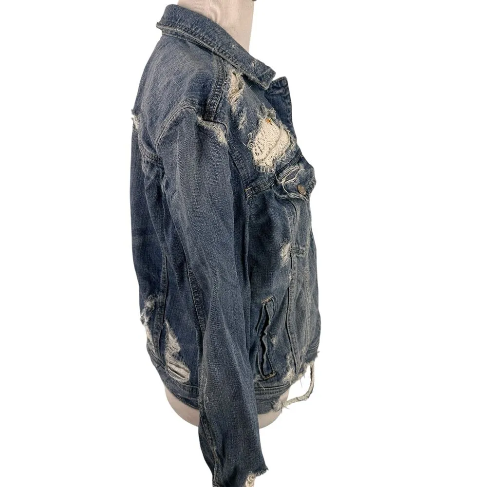 American Eagle Distressed Crochet Accent Button Up Jean Jacket Size Medium - Image 8