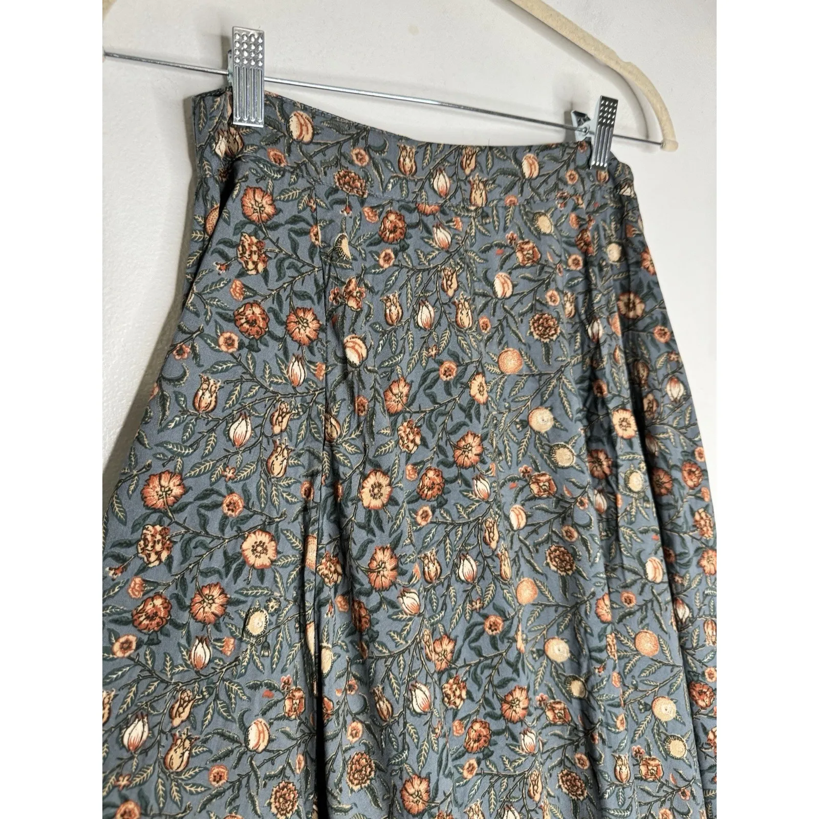 NWT Joyfolie Mia Joy Cala Maxi Skirt Teal Vine Print Size Small Blue - Image 4