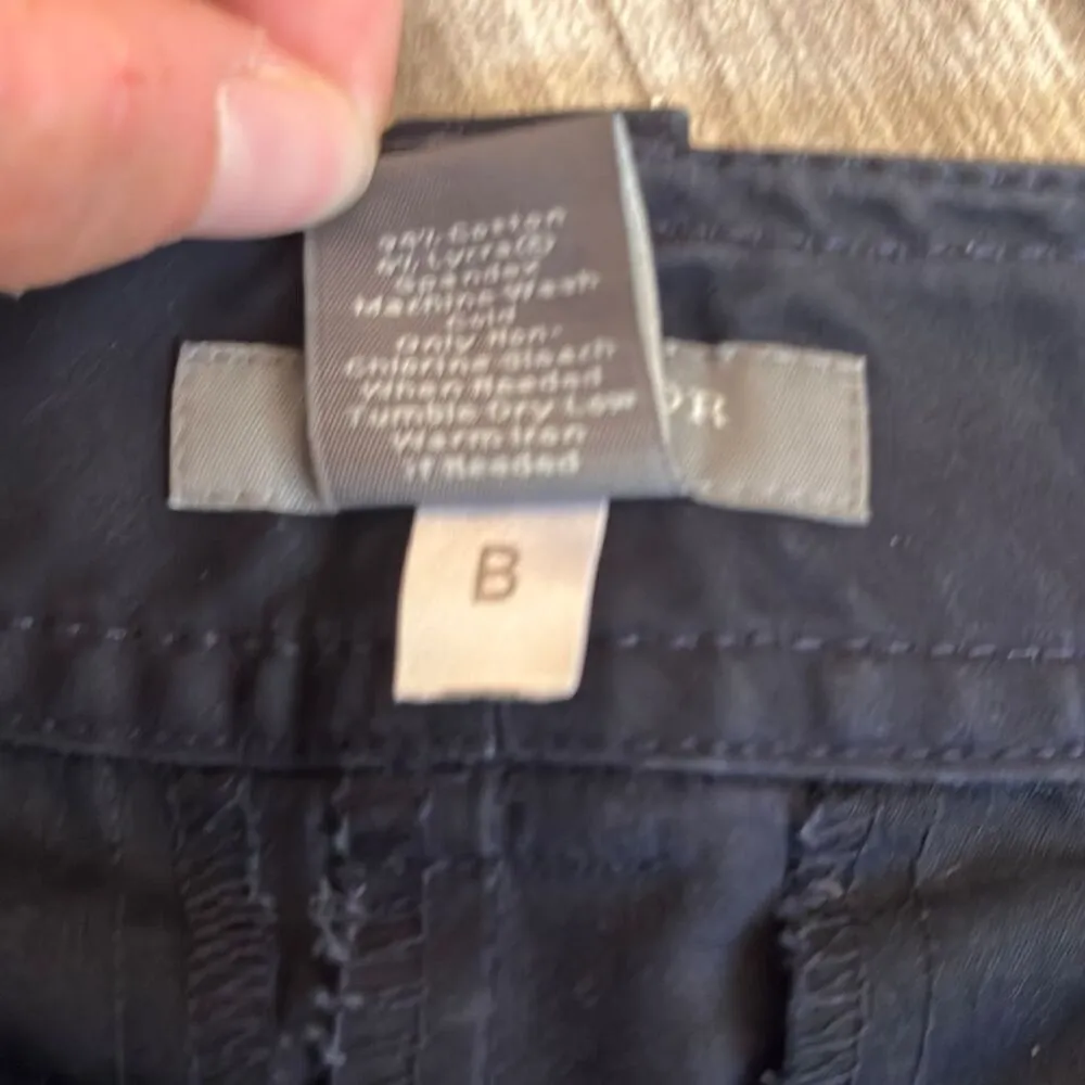 Ann Taylor 6P Navy Blue Lindsay Button Front Capri Crop Pants Pockets Flat Front - Image 5