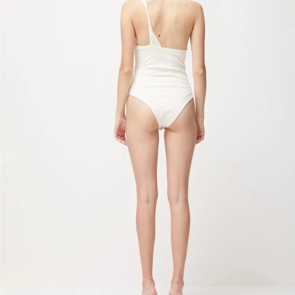 Atoir white cream the fleur one shoulder natural fiber bandeau bodysuit small - Image 3
