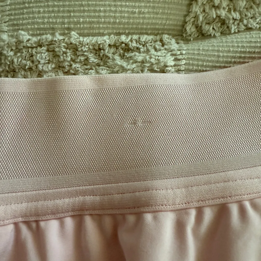 NWT Lululemon Court Rival HR Skirt Long Strawberry Milkshake Size 12 - Image 6