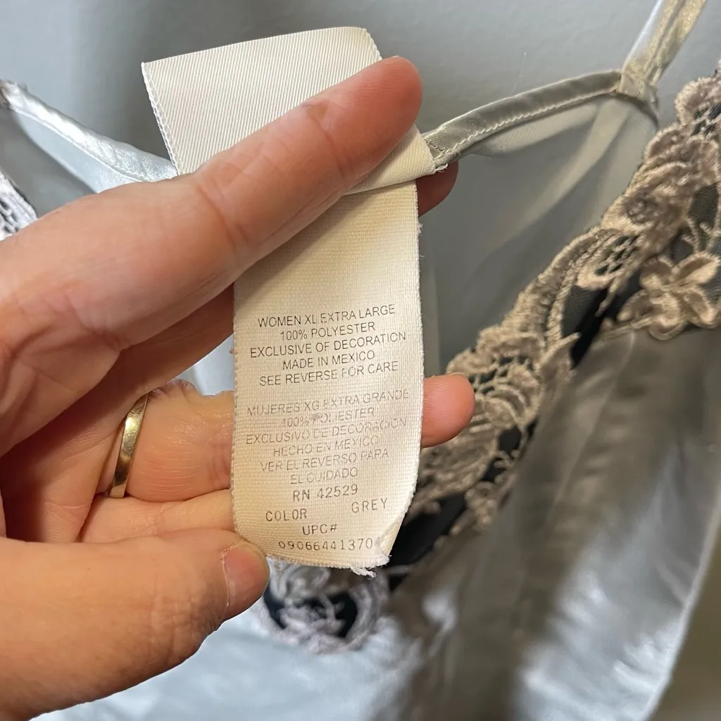 Secret Treasures Vintage Women's‎ Slip Dress Gray Flowers Size XL - Image 2