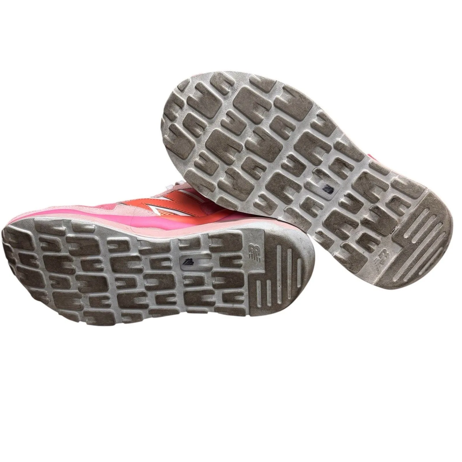New Balance Women’s 57/40 Valentine's Day Pink Orange Sneakers Shoes Size 7.5 - Image 9