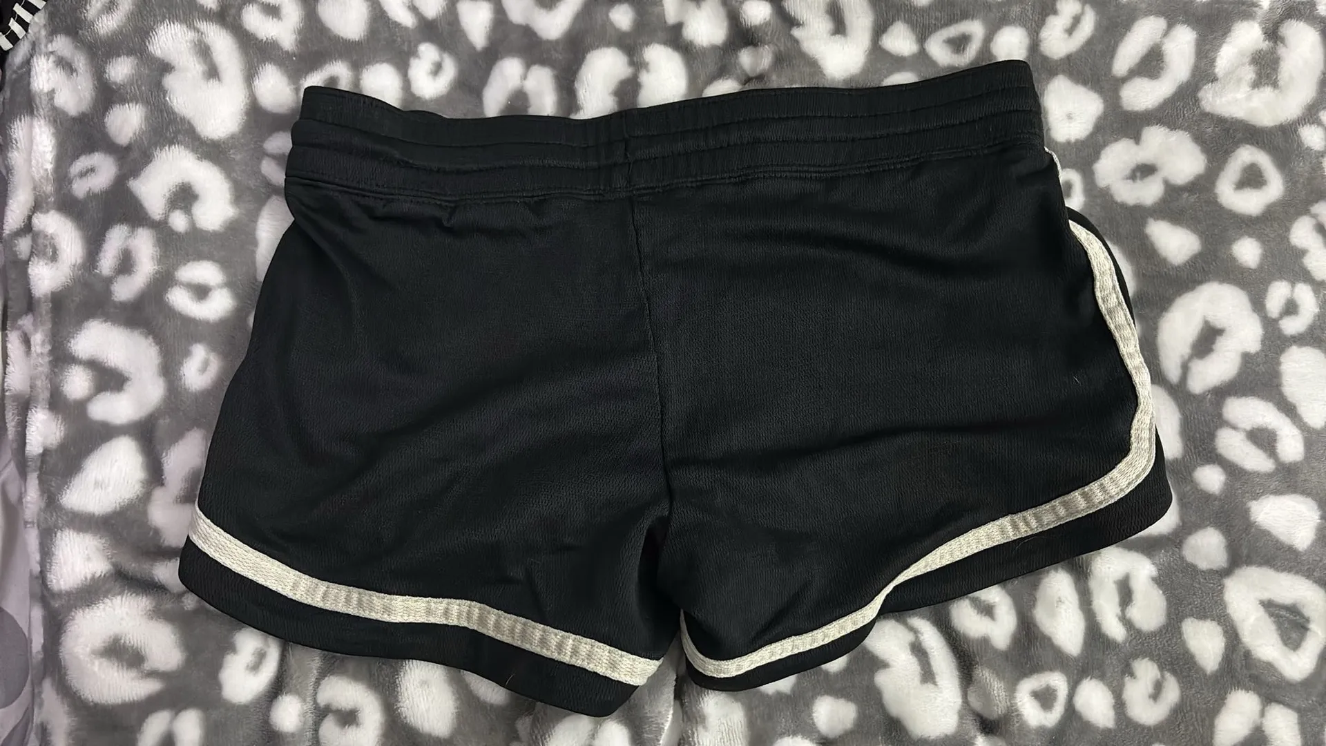 Reebok shorts - Image 2