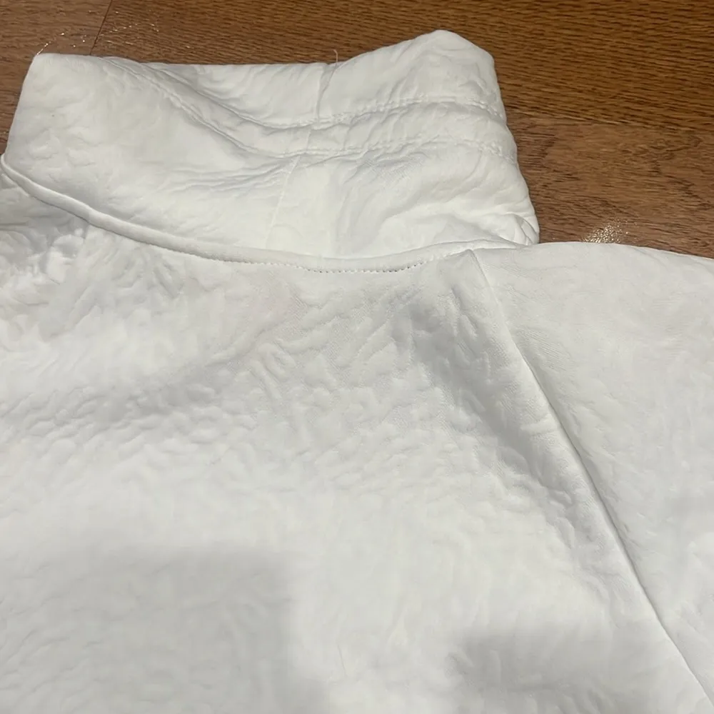 NWOT Juicy Couture Quilted sweatshirt - Image 9