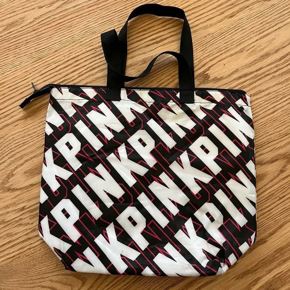 5/$25 Victoria’s Secret cooler tote bag - Image 3