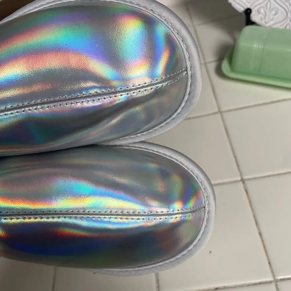 UGG Pearle Iridescent Hologram Slipper Scuff Size 5 NEW Never Worn - Image 2