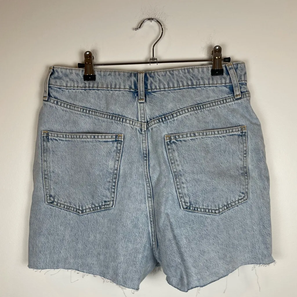 NWT GAP Light Blue Denim Skort with Buttons and Distressed Hem - Image 6
