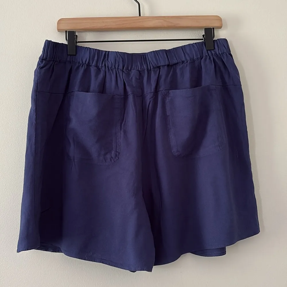 Anthropologie Hei Hei Leia Tie Knot Shorts Twist Front Navy Linen Blend Size M - Image 5