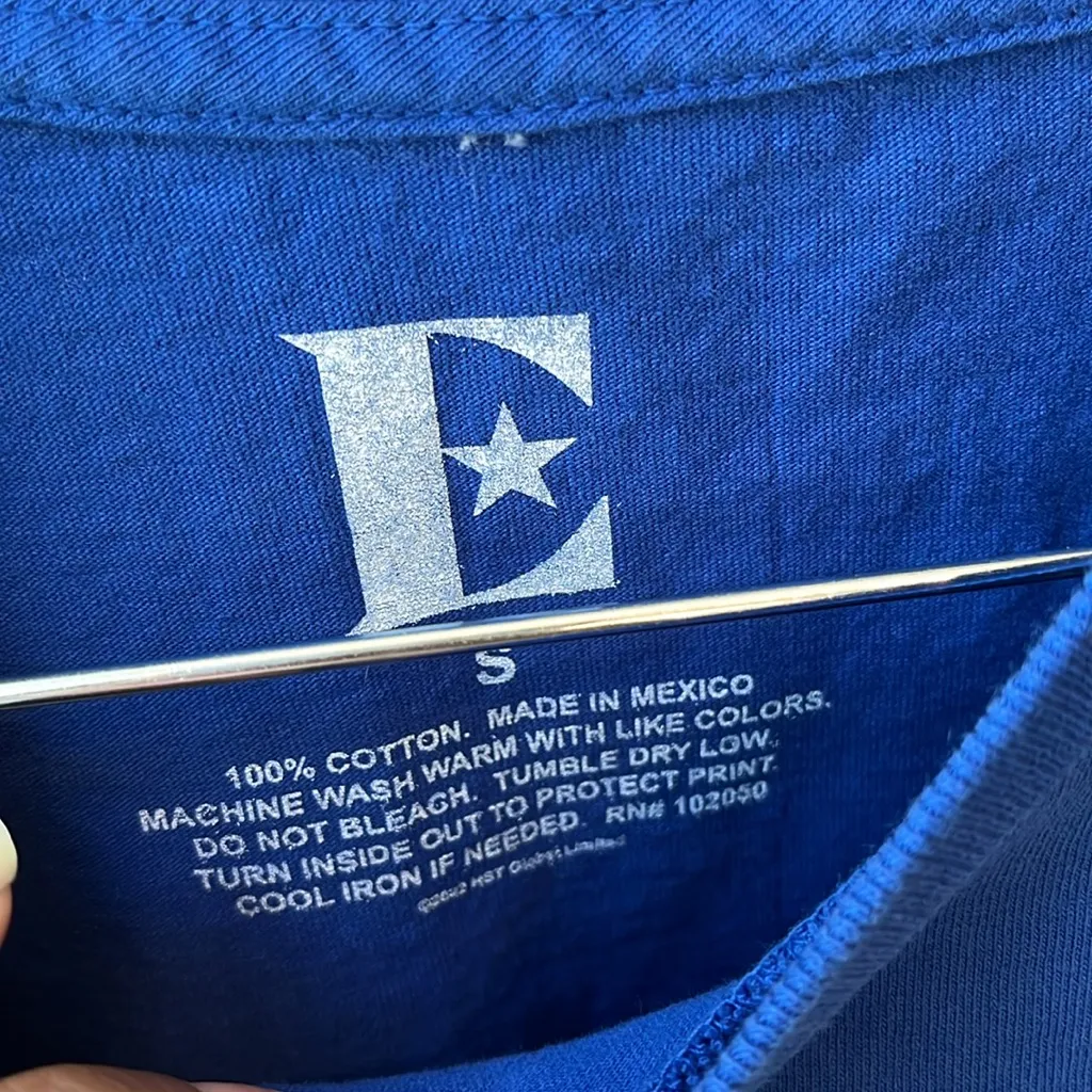 Elton John cut off T - Image 3