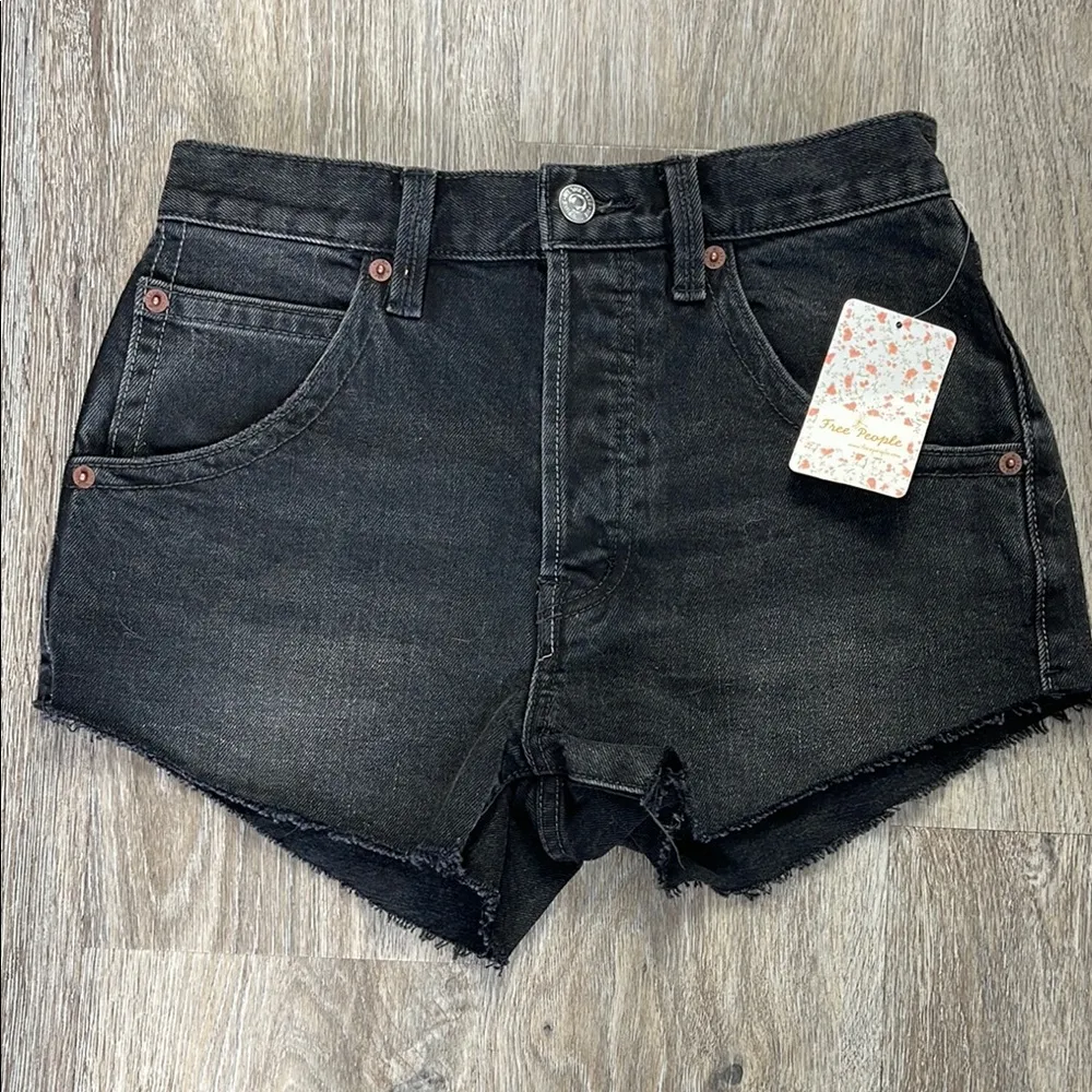 Free People Taliesin Washed Black Cut Off Shorts Size 25 - Image 7