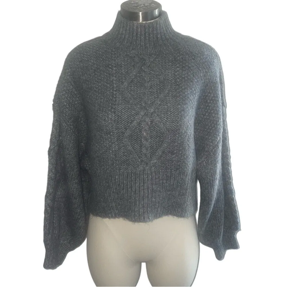Vero Moda Gray High Neck Cable Knit Cropped Pullover Sweater S/P‎ - Image 2
