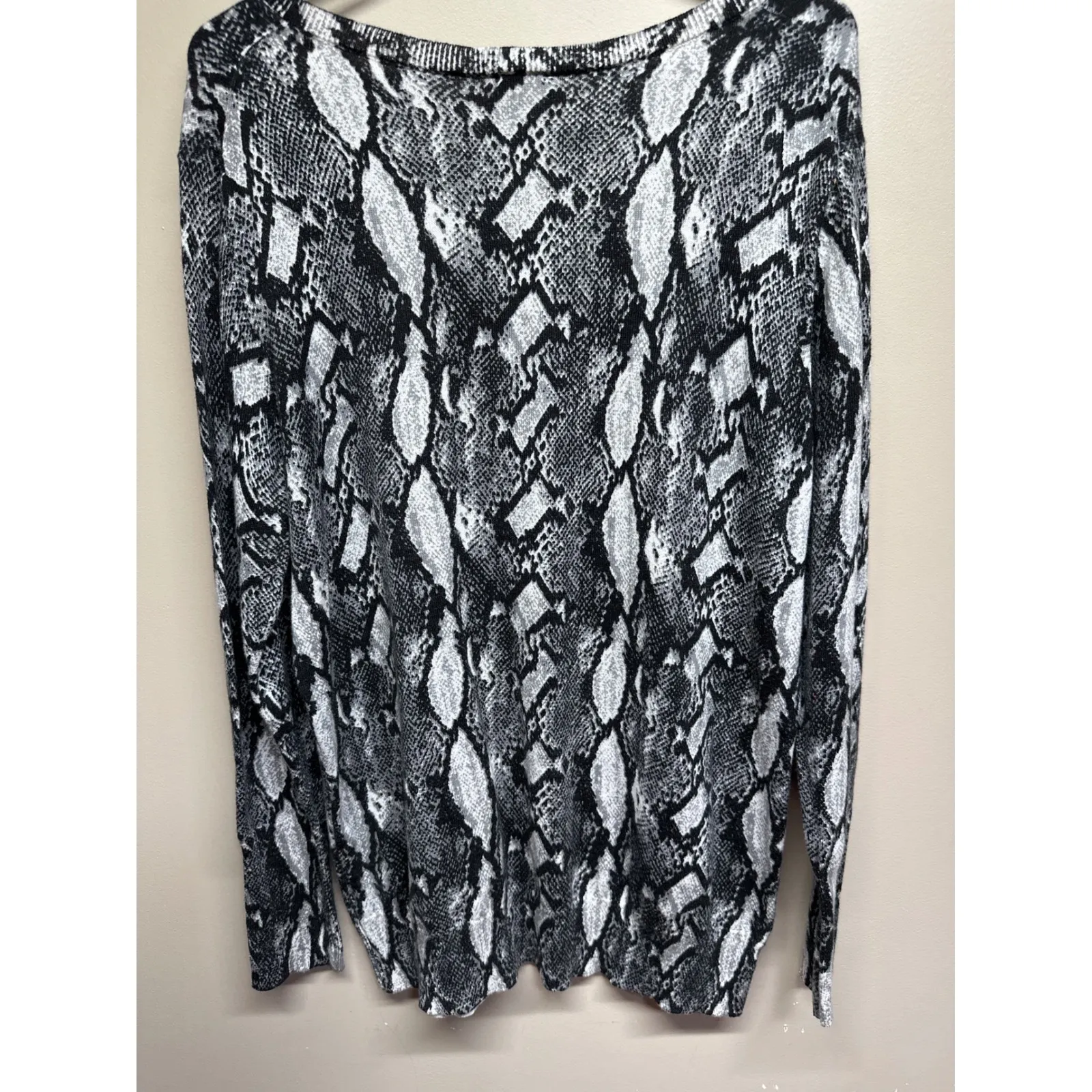 Worthington Womens Long Sleeve Knit Sweater Snakeskin Print Black White XXL - Image 2