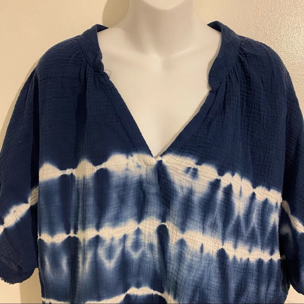 Young fabulous & broke YFB Blue tie-dye raw hem tunic size S/M NWOT - Image 3