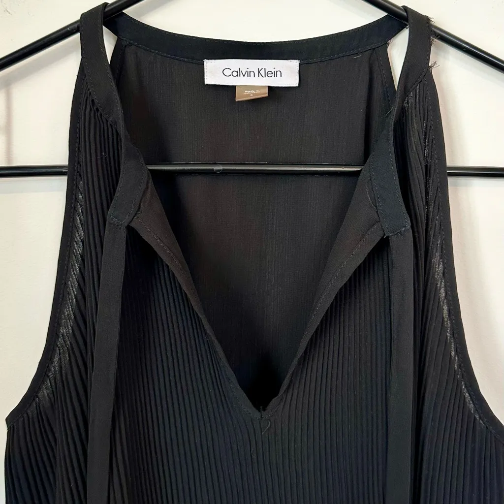 Calvin Klein Black Pleated Texture Tank Top - Size: Small - Image 2