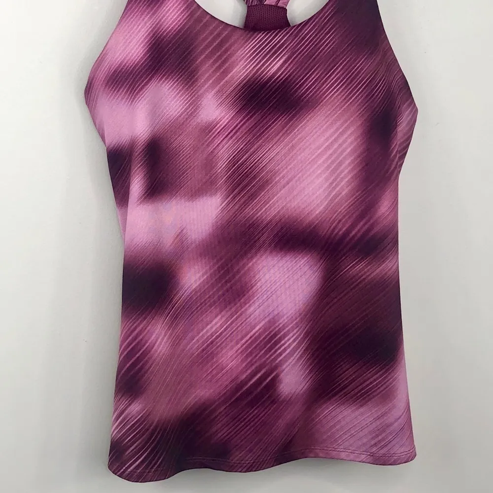 Athleta Alpine Optimism Maroon Tank Top Women’s Size: Medium - Image 4