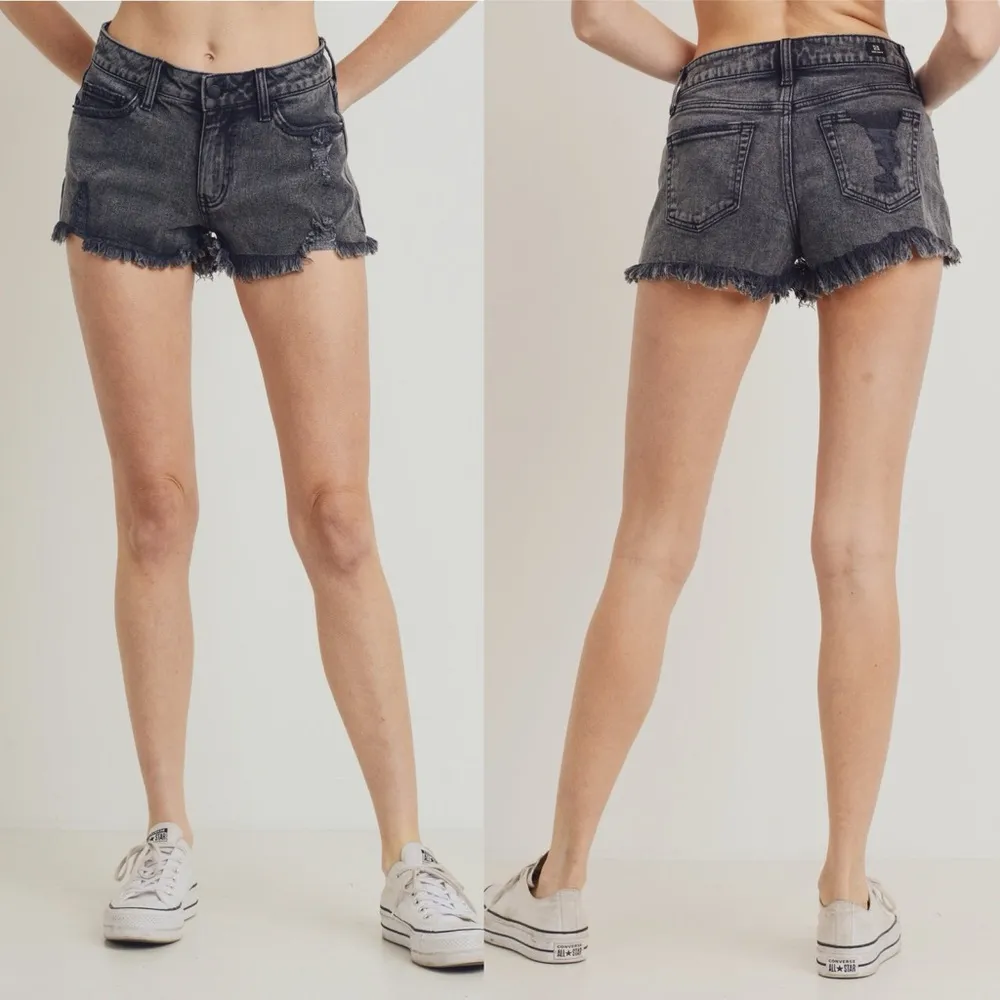 Letter to Juliet Washed Black Denim Shorts, Size M New w/Tag Size M - Image 11