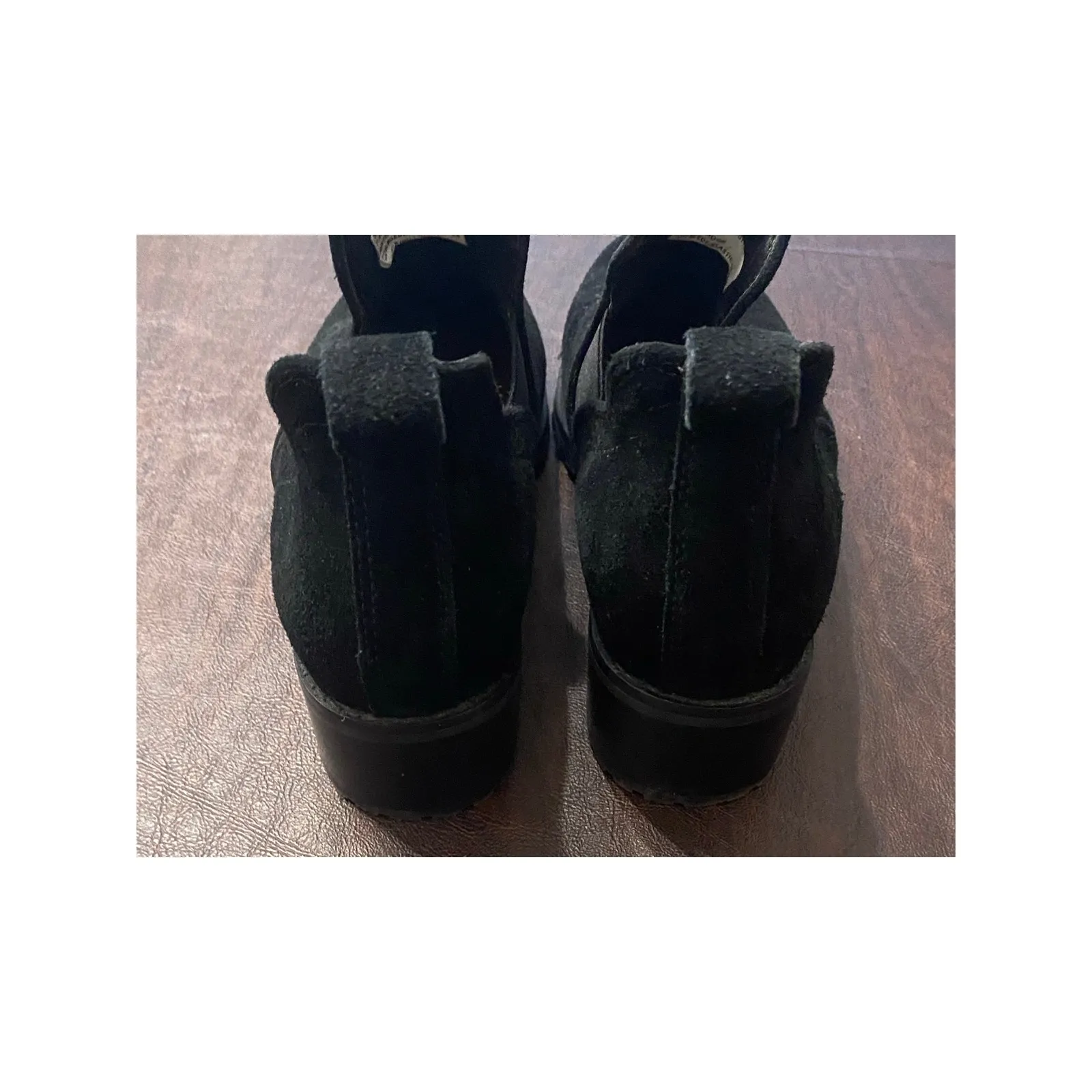 Blondo Sandra Waterproof Black Suede Ankle Chelsea Boots 7.5 Classic Minimalist - Image 6