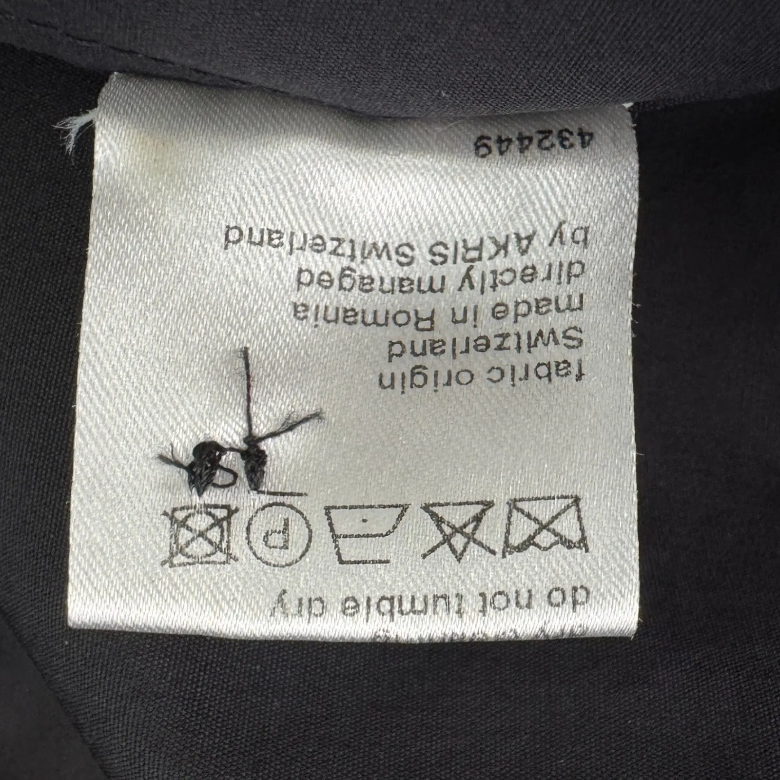 Akris Punto Button Shoulder Blouse Size 8 Black Minimalist Modern Chic Elevated - Image 16