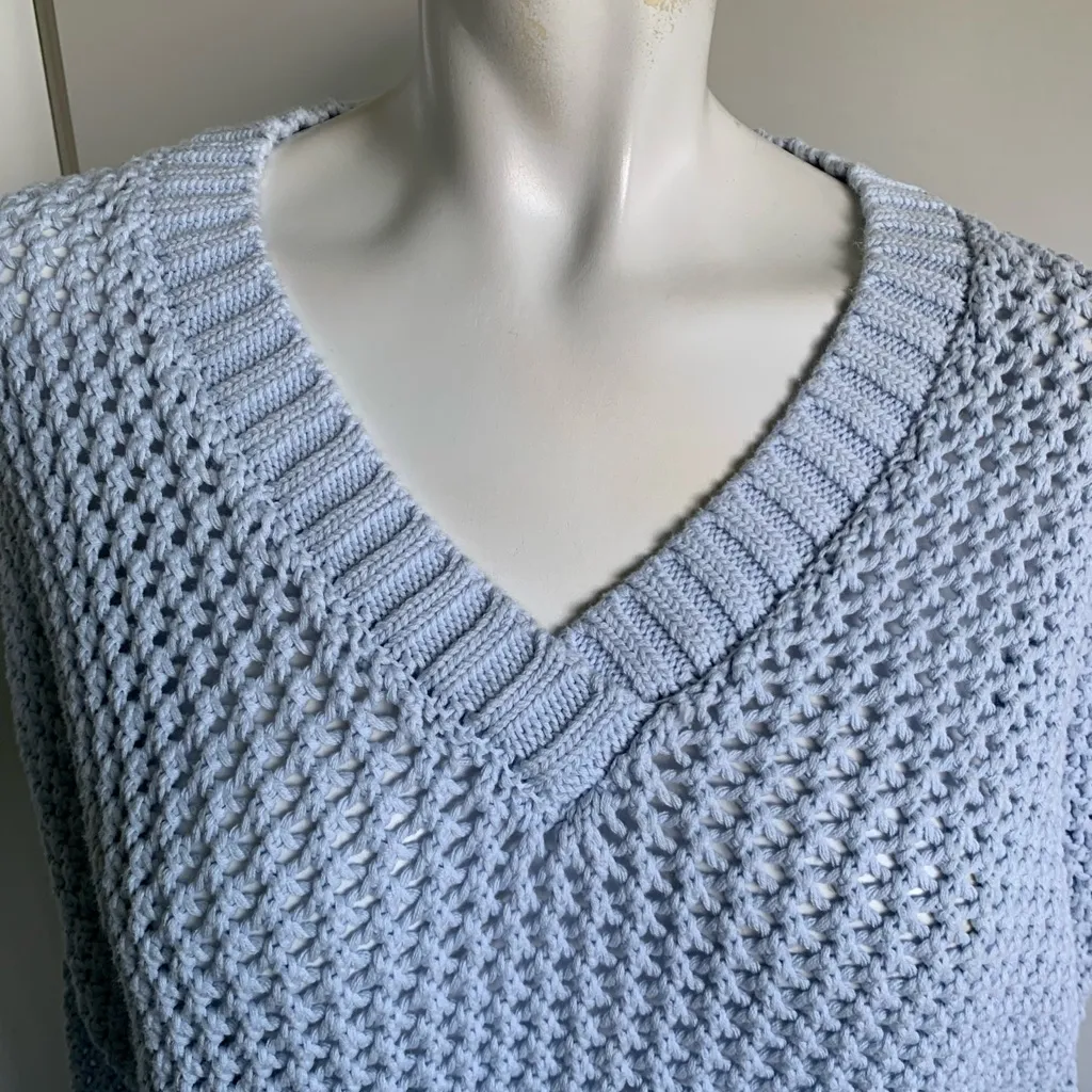 Offline by  size XS blue V-Neck cropped pullover Sweater - Image 3