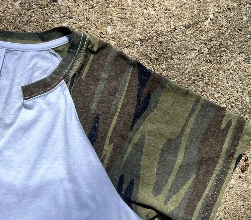 Z Supply from Buckle Camouflage Sleeve Raglan Shirt - Image 4