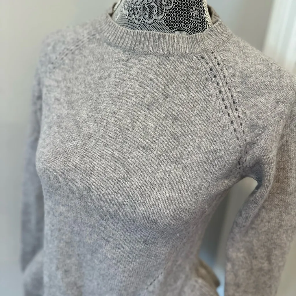 Ann Taylor Sz:M Wool Cashmere Gray Ruffle Hem Pullover Crew Neck Sweater. - Image 11
