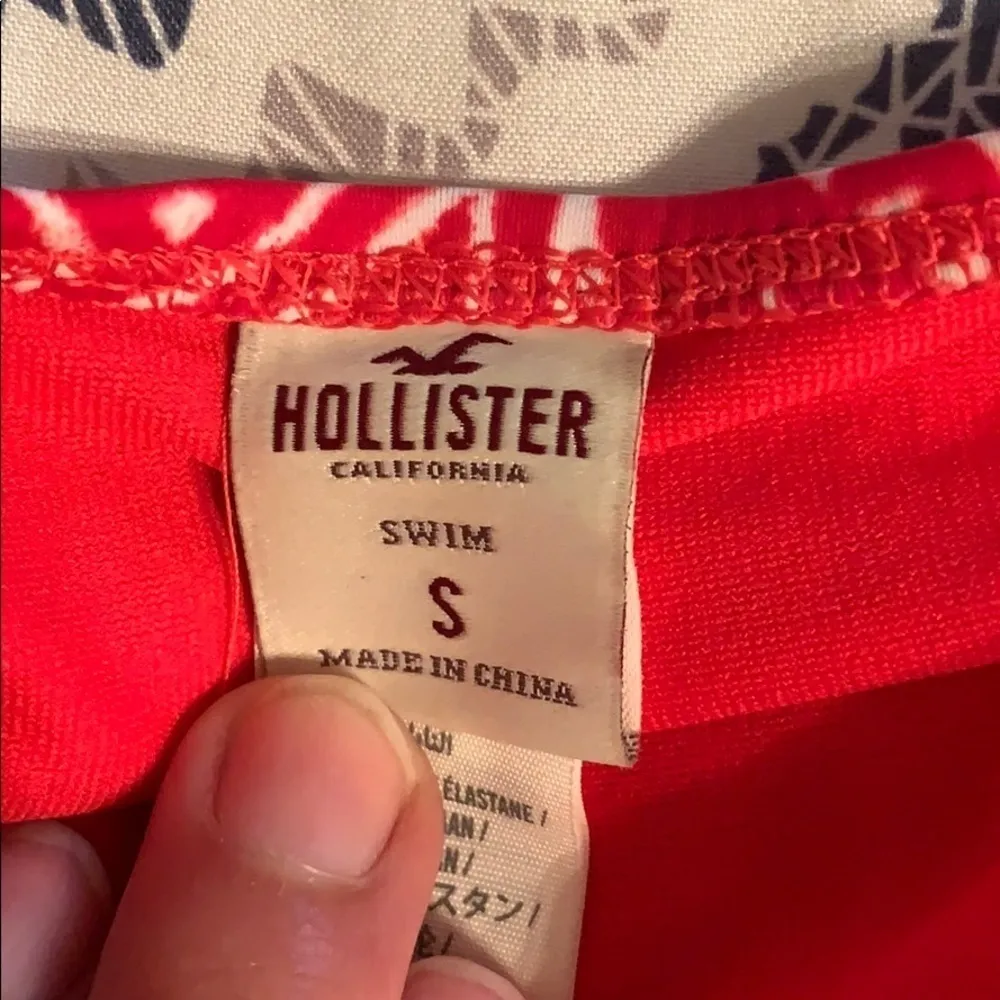 Hollister swim suit - Image 5