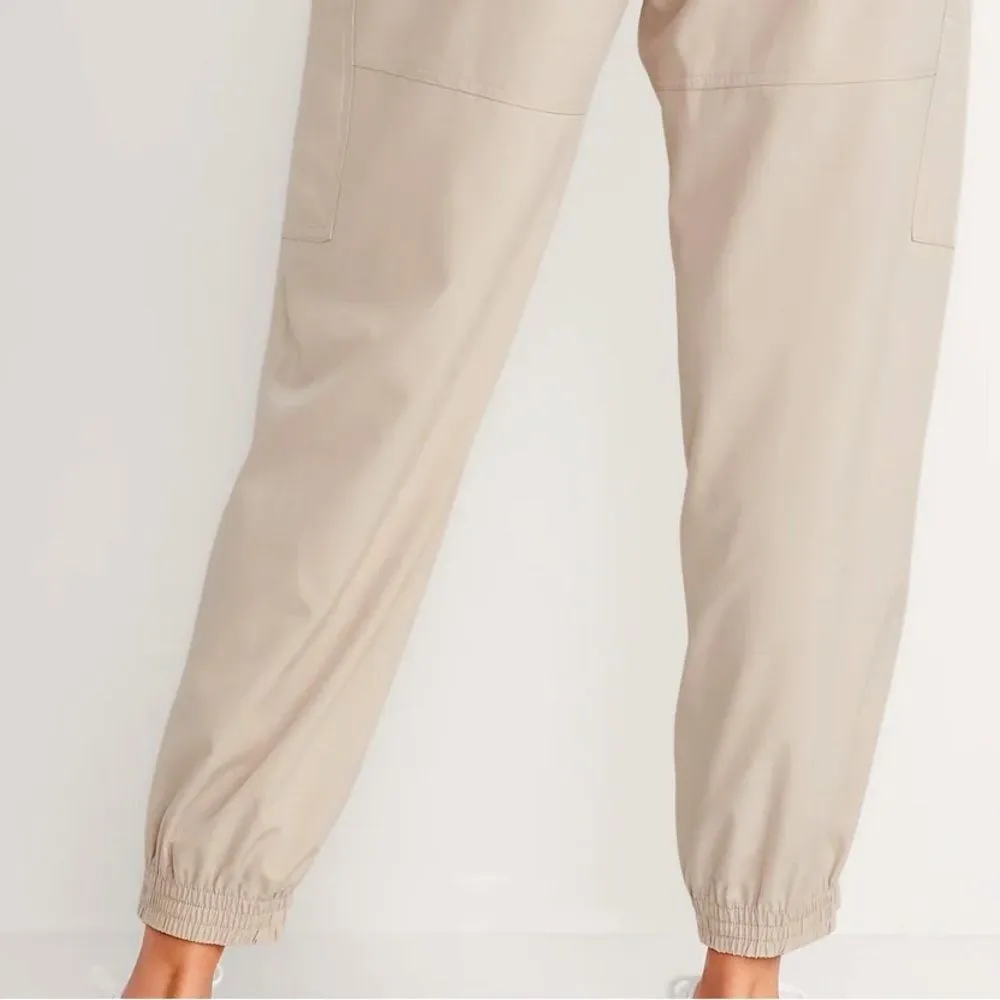 Athleta Go Far Travel Venture Pant Womens 2 XS Tapered Jogger Beige Athleisure - Image 4