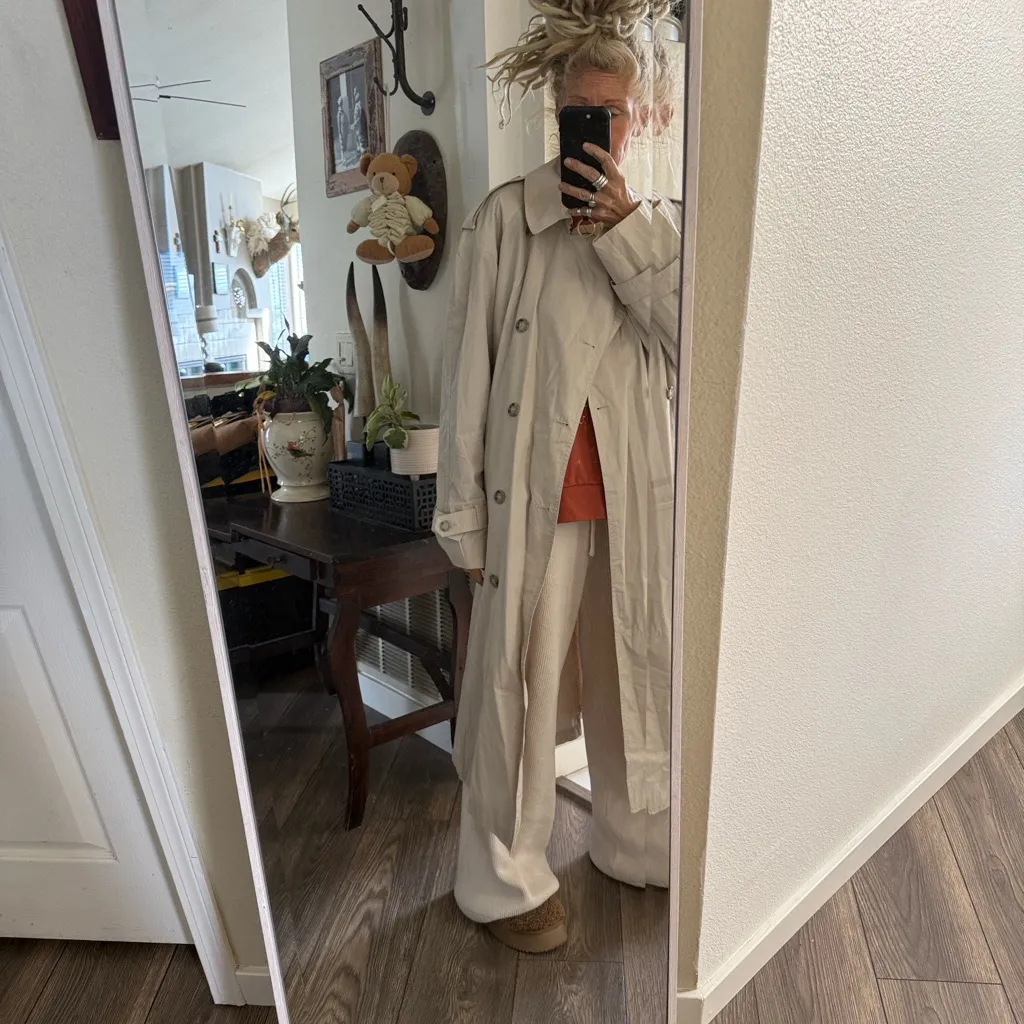 The Burton collection Light Tan Trench Coat size 40 - Image 2