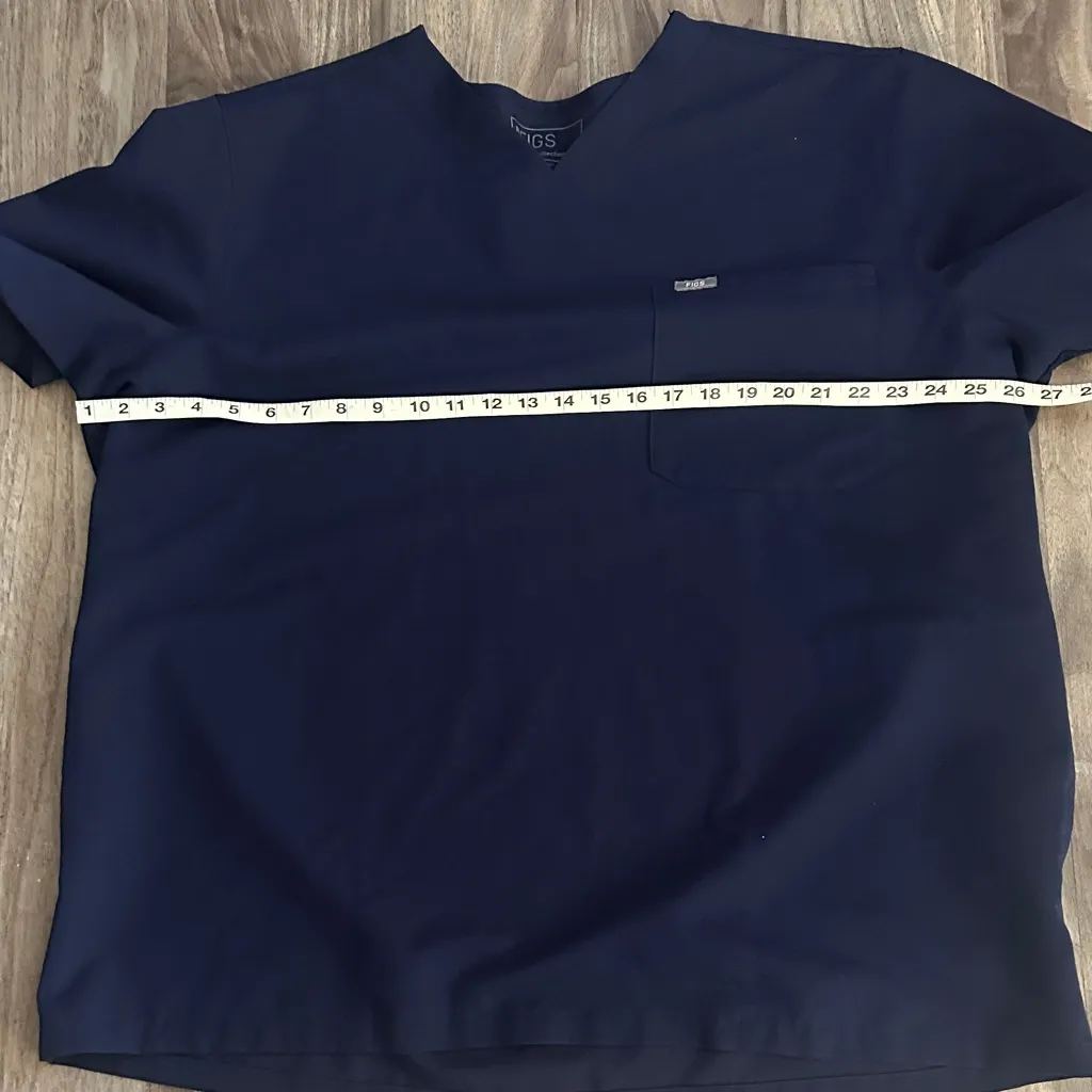 Figs Dark Blue Women's Short Sleeve V-Neck Top - Image 5