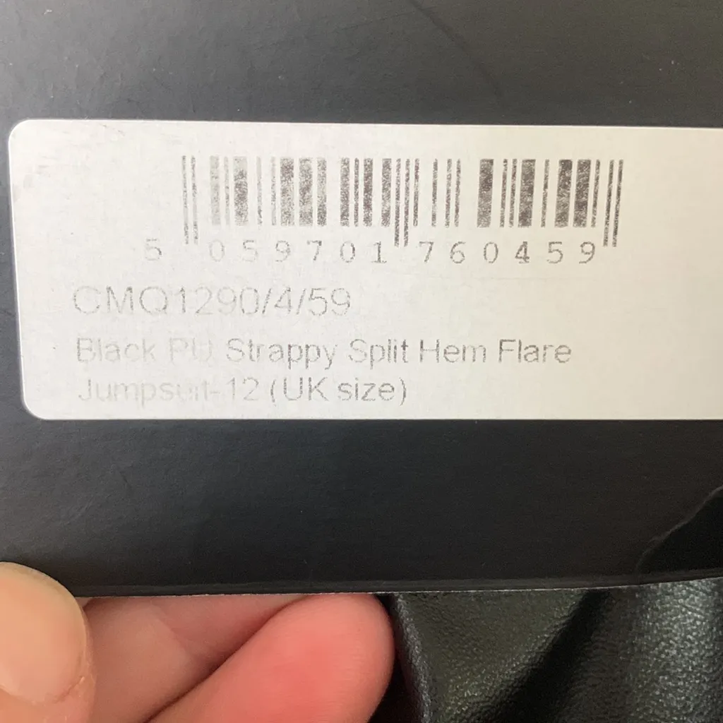 Pretty Little Thing  black strappy split hem flare jumpsuit‎ - Image 7