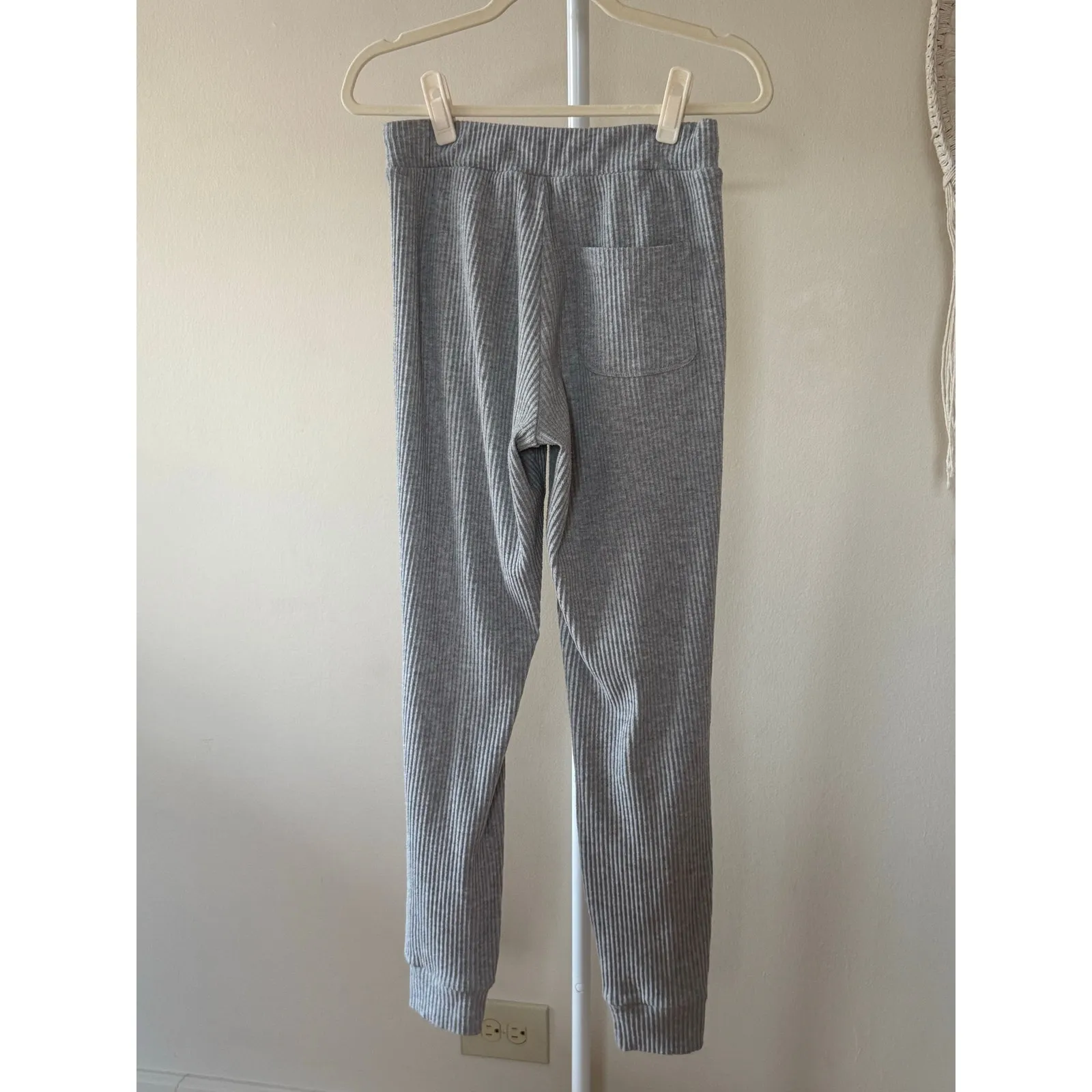 Alo Yoga Muse Sweatpants Heather Gray Ribbed Jogger - XS - Image 8