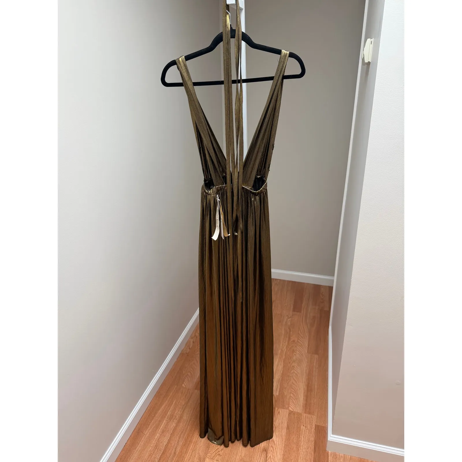 NEW NWT Bronx & Banco Goddess Gown in Gold Metallic size Small - Image 6