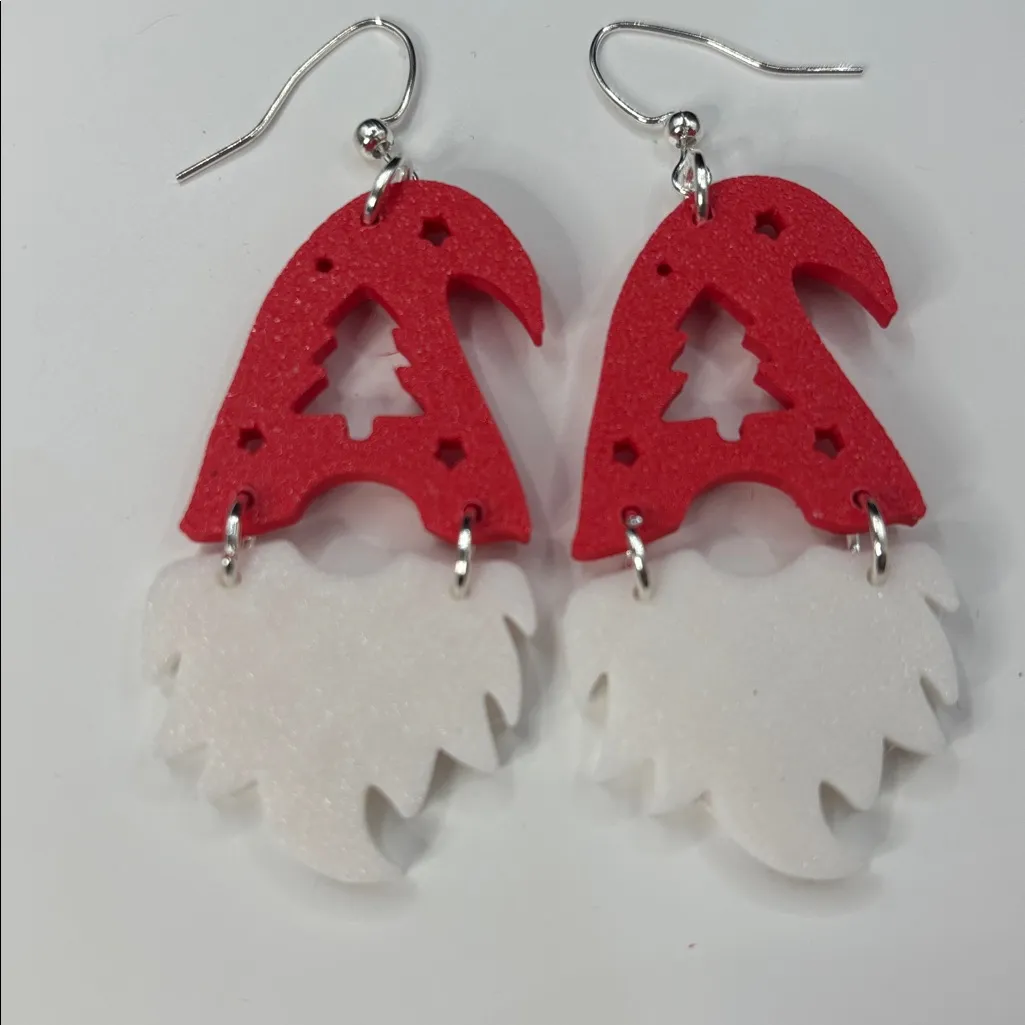 🎅 Christmas Gnome Earrings with Red Hat & Silver Accents 🎄✨ - Image 3