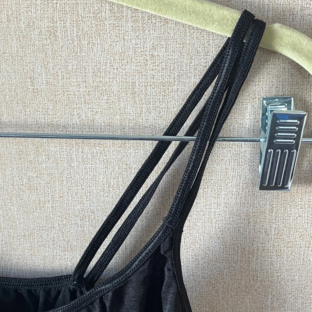 Vanity Fair Black Nylon-Spandex Blend camisole xl - Image 6