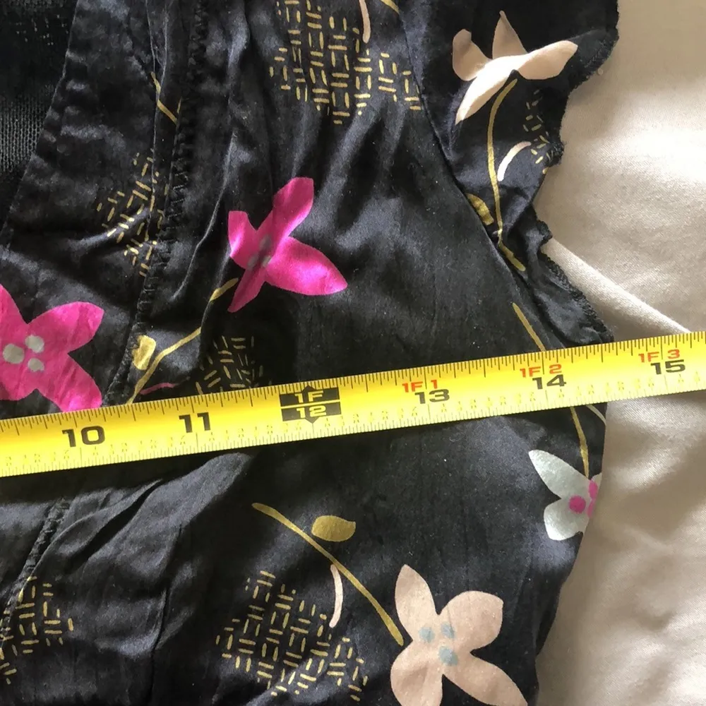 Free People Black Floral V-Neck Knee Length Silk Dress - XS - Image 12