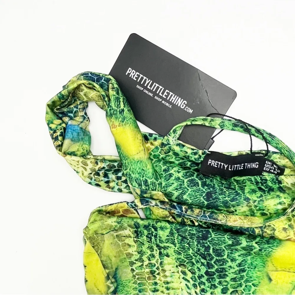 PRETTYLITTLETHING Green Abstract Print Double One Strap Shoulder Strap Bodysuit - Image 6